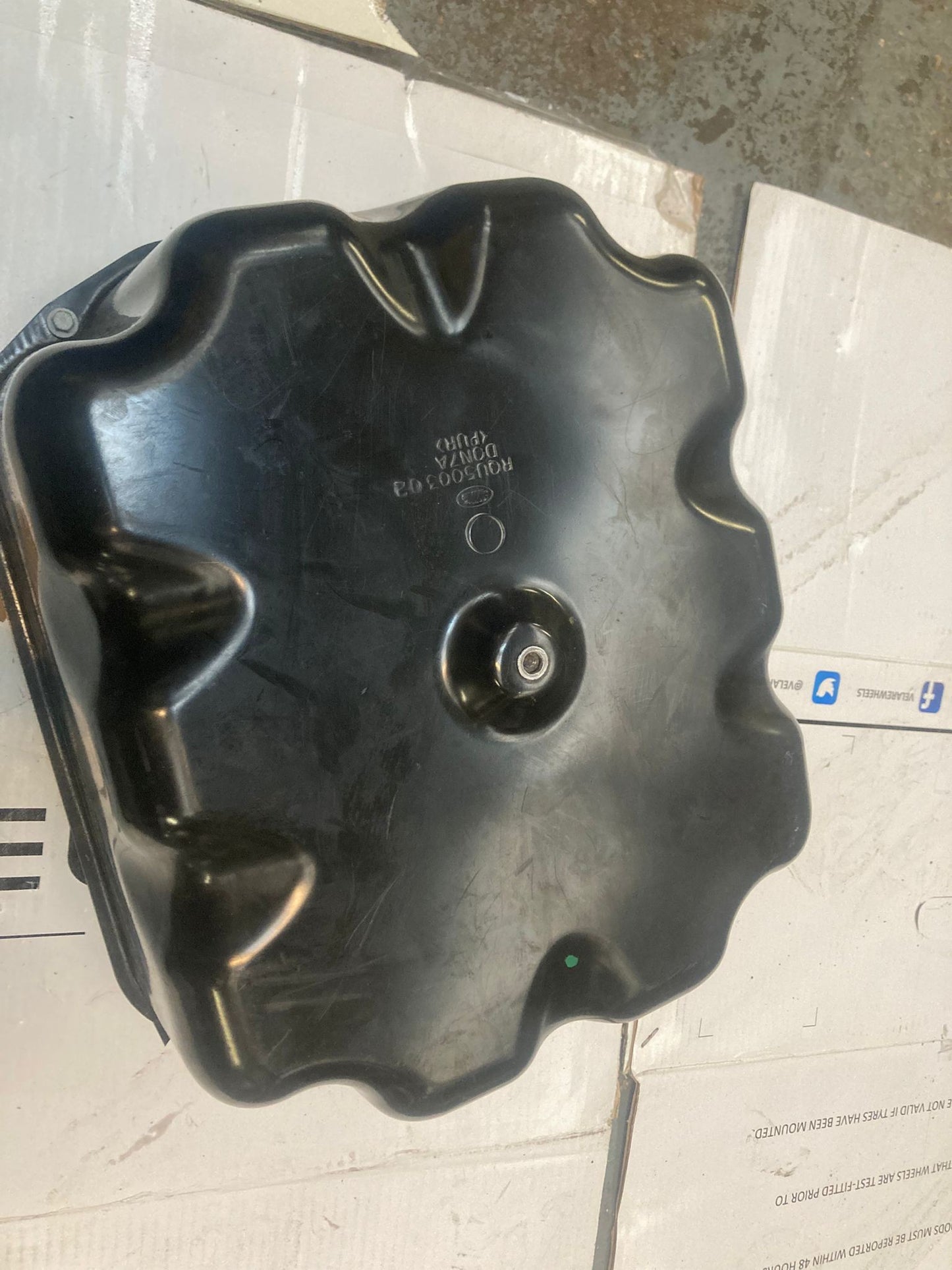Land Rover Range Rover L322 Air Suspension Compressor Cover RQU50031