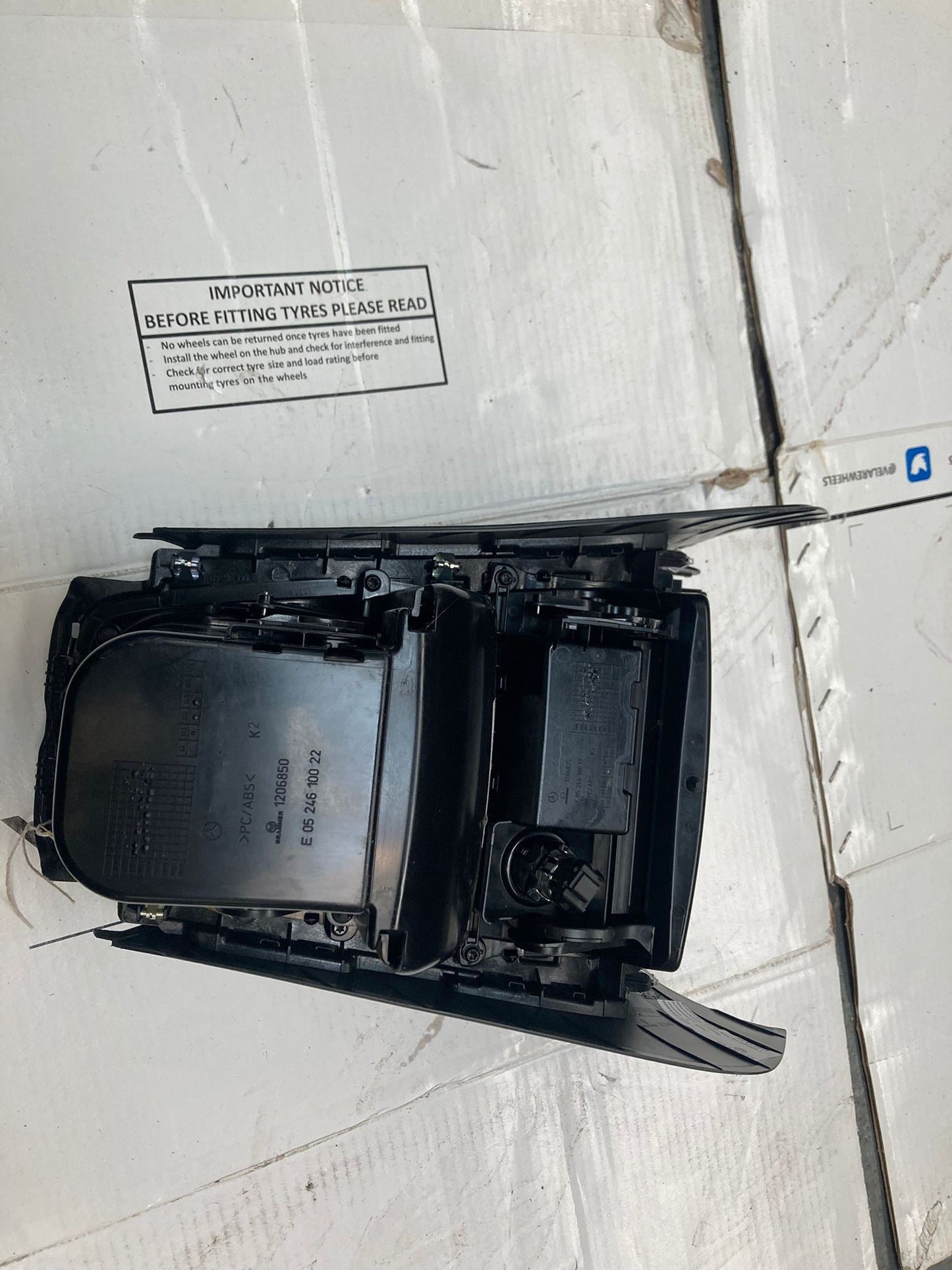 MERCEDES B-Class W246 Centre Console Climate Control Panel A2466803450