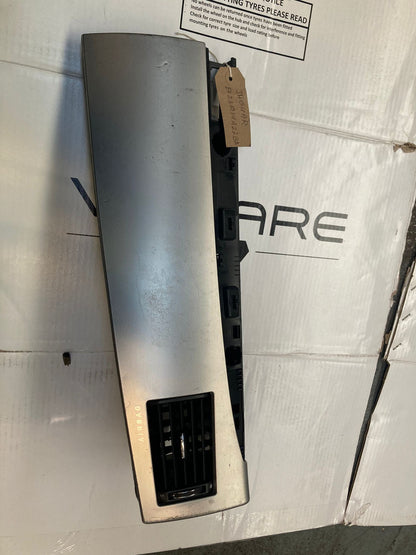 Jaguar XF X250 Dashboard Trim Panel with Passenger Air Vent