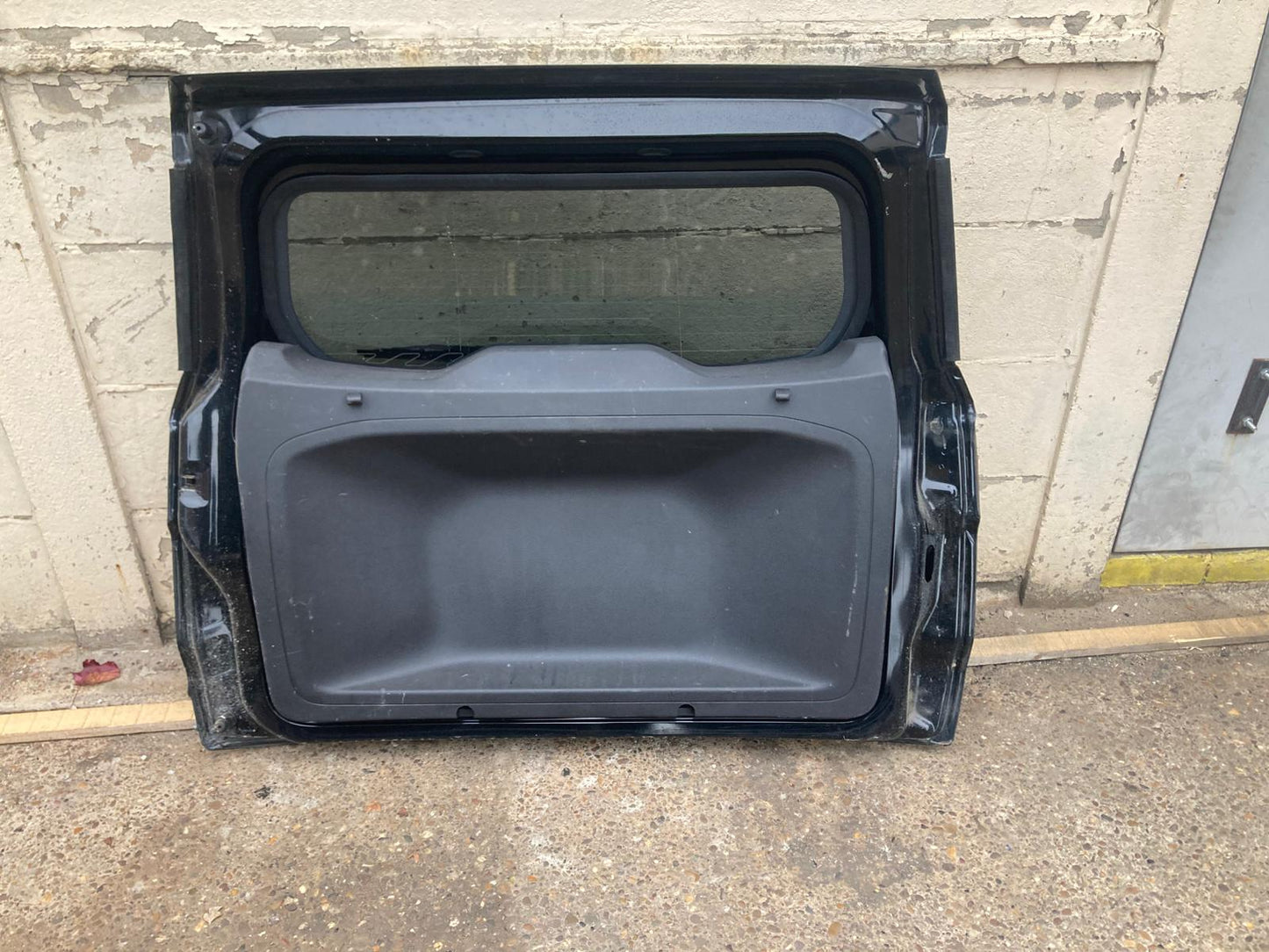 Ford S-Max MK1 Tailgate Boot Lid in Black (2006-2015)