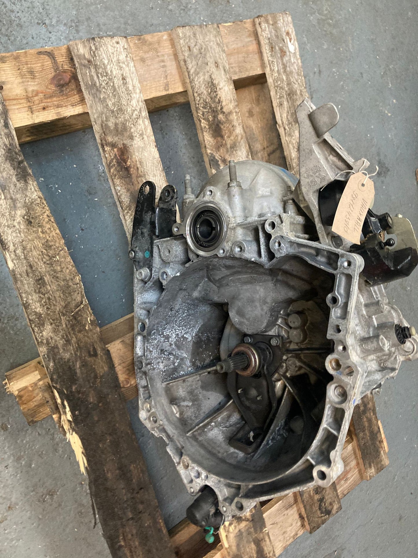 VAUXHALL ASTRA CORSA MOKKA 1.2 PETROL 6 SPEED MANUAL GEARBOX 9811243810