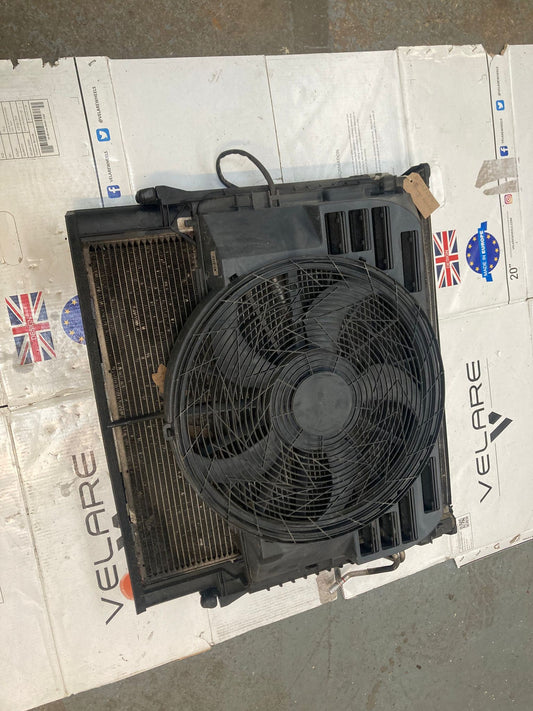 Range Rover L322 4.4 V8 Radiator Rad Pack with Cooling Fan 2002-2005 B7227004