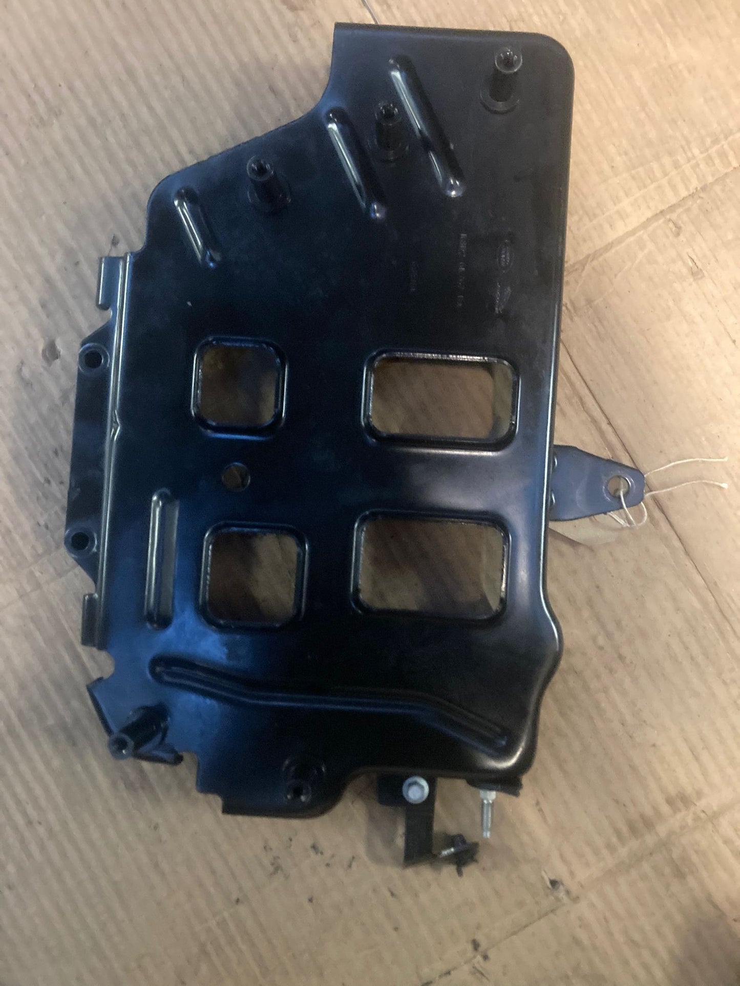 Range Rover Evoque II (L551) Battery Tray / Base K8D2-5K762-AB