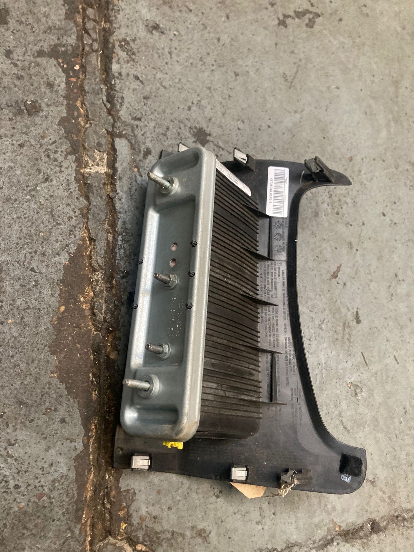 Ford Fiesta MK6 MK7 2008-17 Driver Side Knee Airbag Lower Trim Cover 34146733C