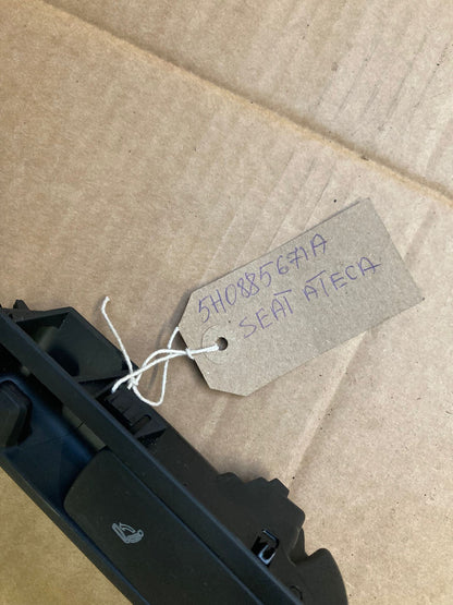 SEAT ATECA KH7 2024 Rear Seat Backrest Release Switch 5H0885671A