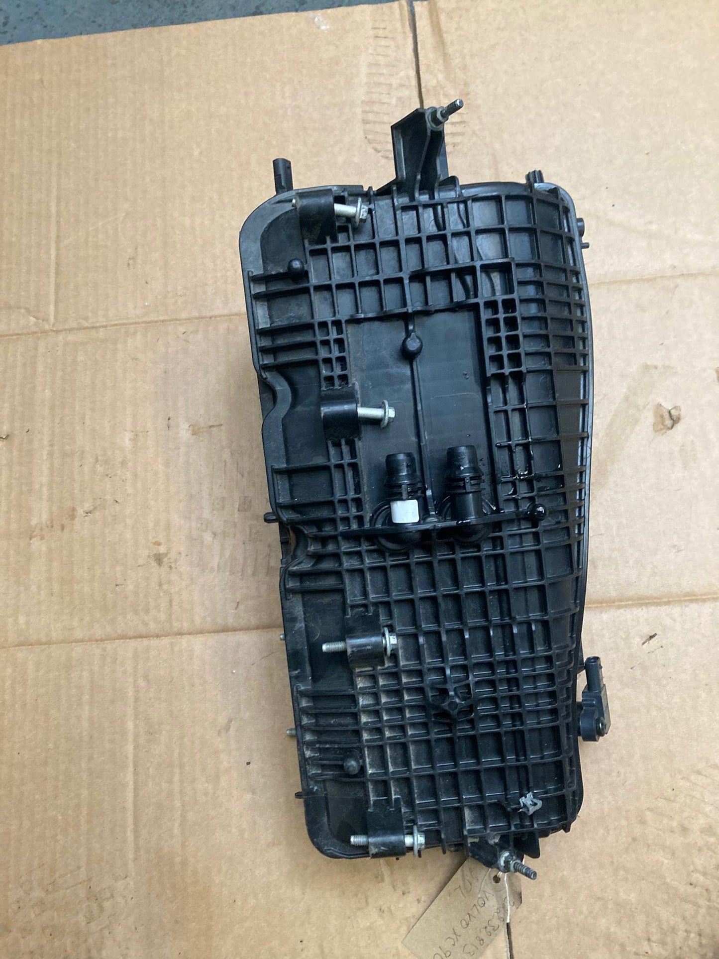 Volvo XC60 II 246 2021 Intake Manifold 32232813