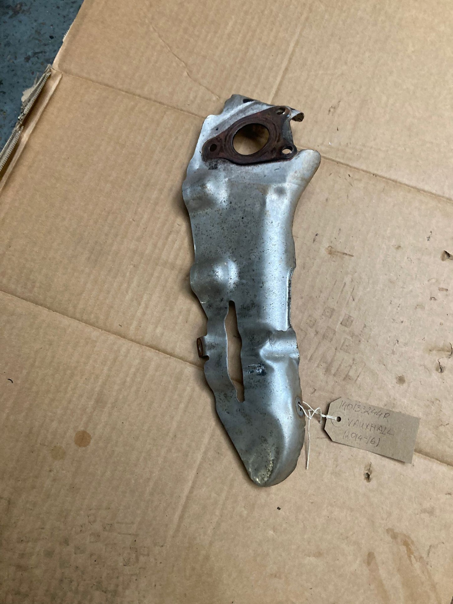 NISSAN QASHQAI J11 2014-18 EXHAUST MANIFOLD HEAT SHIELD 140133244R