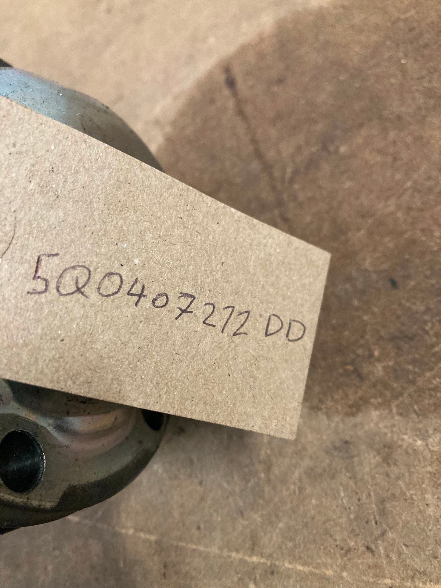 Seat Leon ST 1.5 TGI 2019 Right Front Driveshaft 5Q040727DD