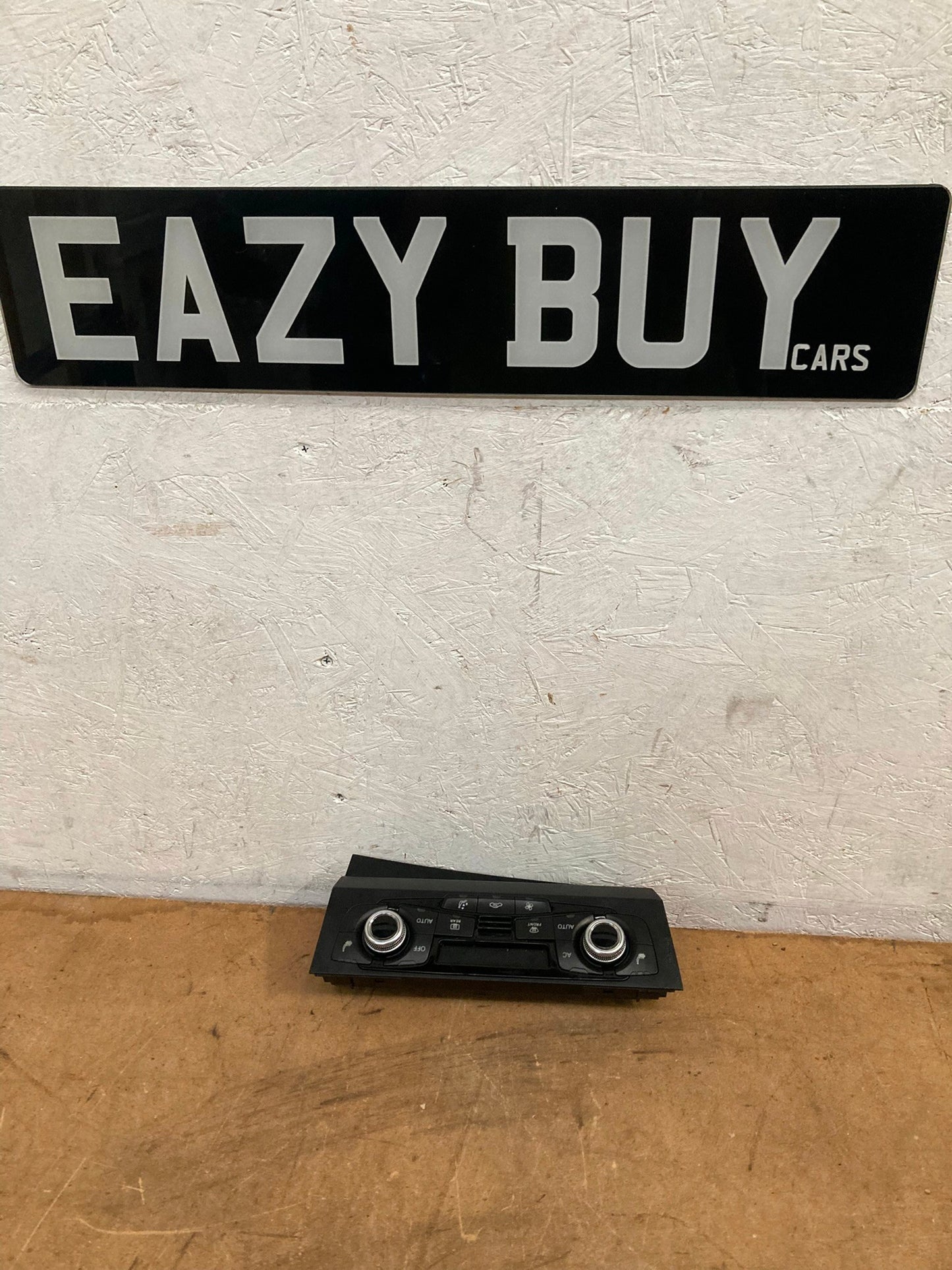 Audi A4 A5 Q5 Climate Control Panel 8K2 820 043 AJ 2008-2015 RHD