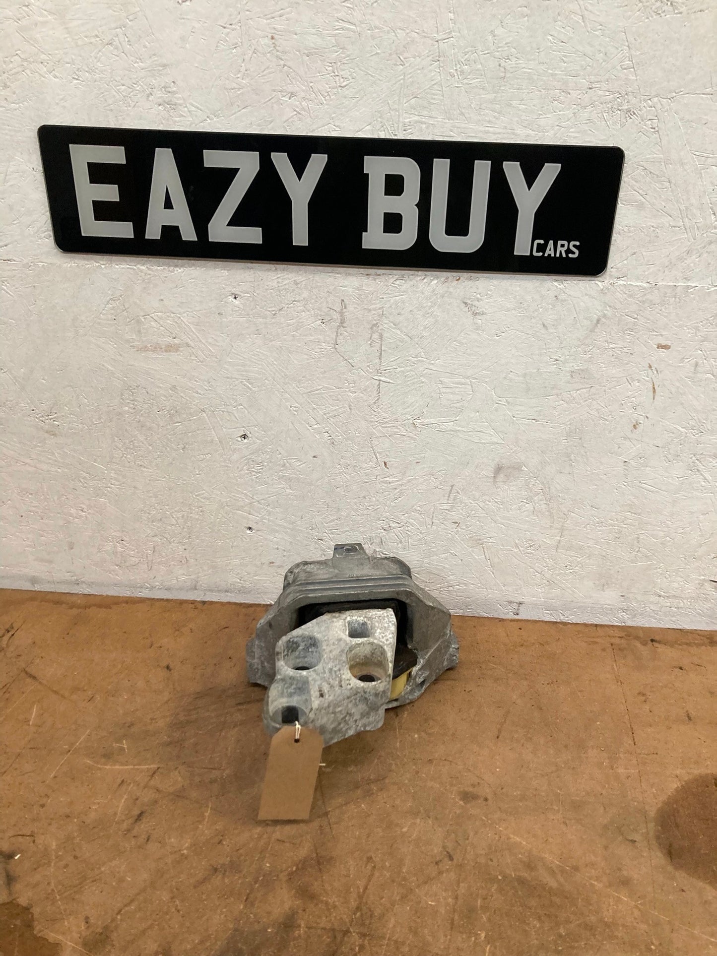 Mercedes Engine Mount 2013-19 A2462400617 W176 W246 CLA GLA OEM Left