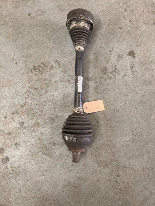 VOLKSWAGEN GOLF MK7 FRONT LEFT HALF SHAFT 1K0407271LB 2012-2015
