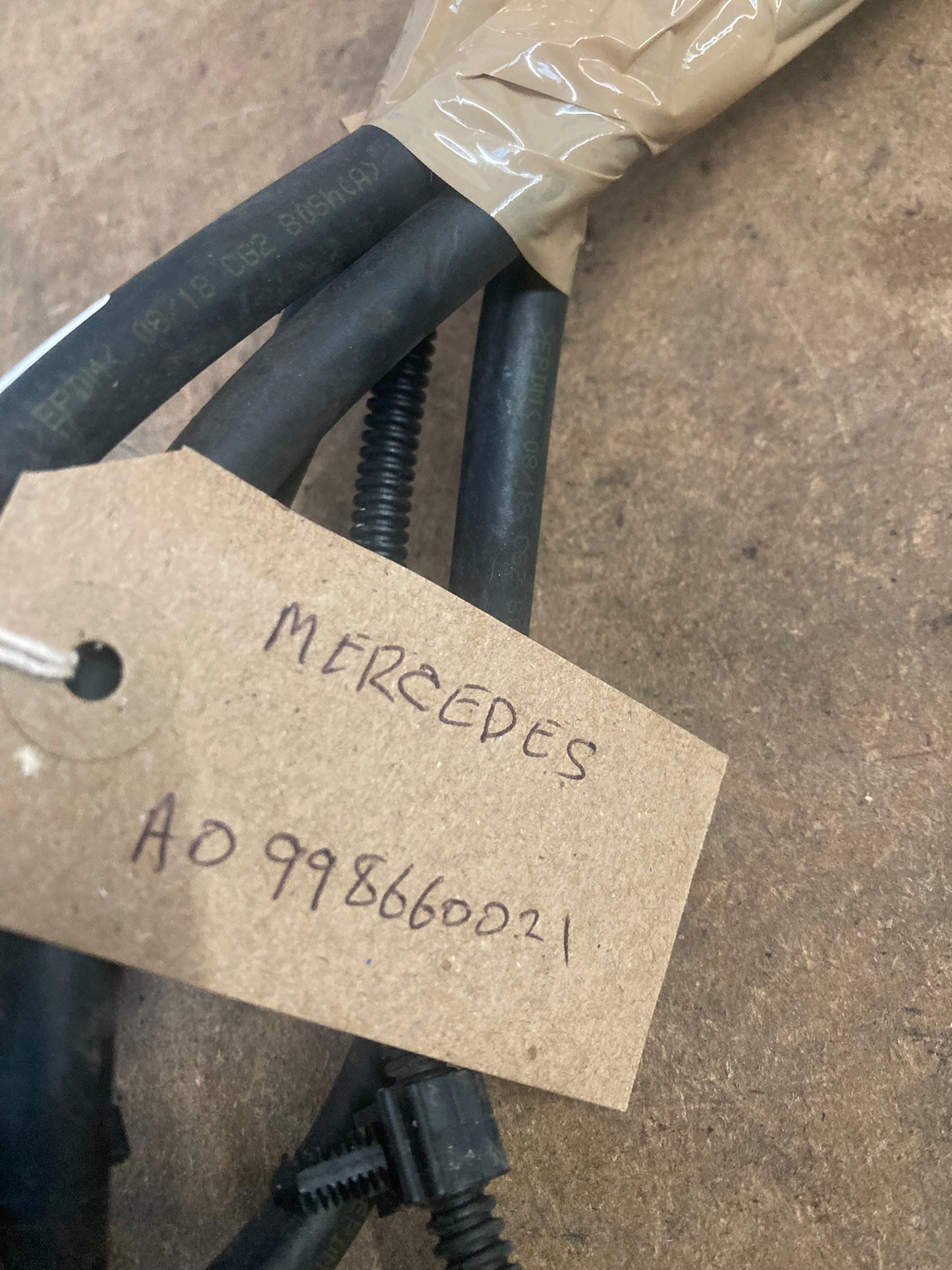 Mercedes W205 W213 GLC windscreen washer pump A0998660021