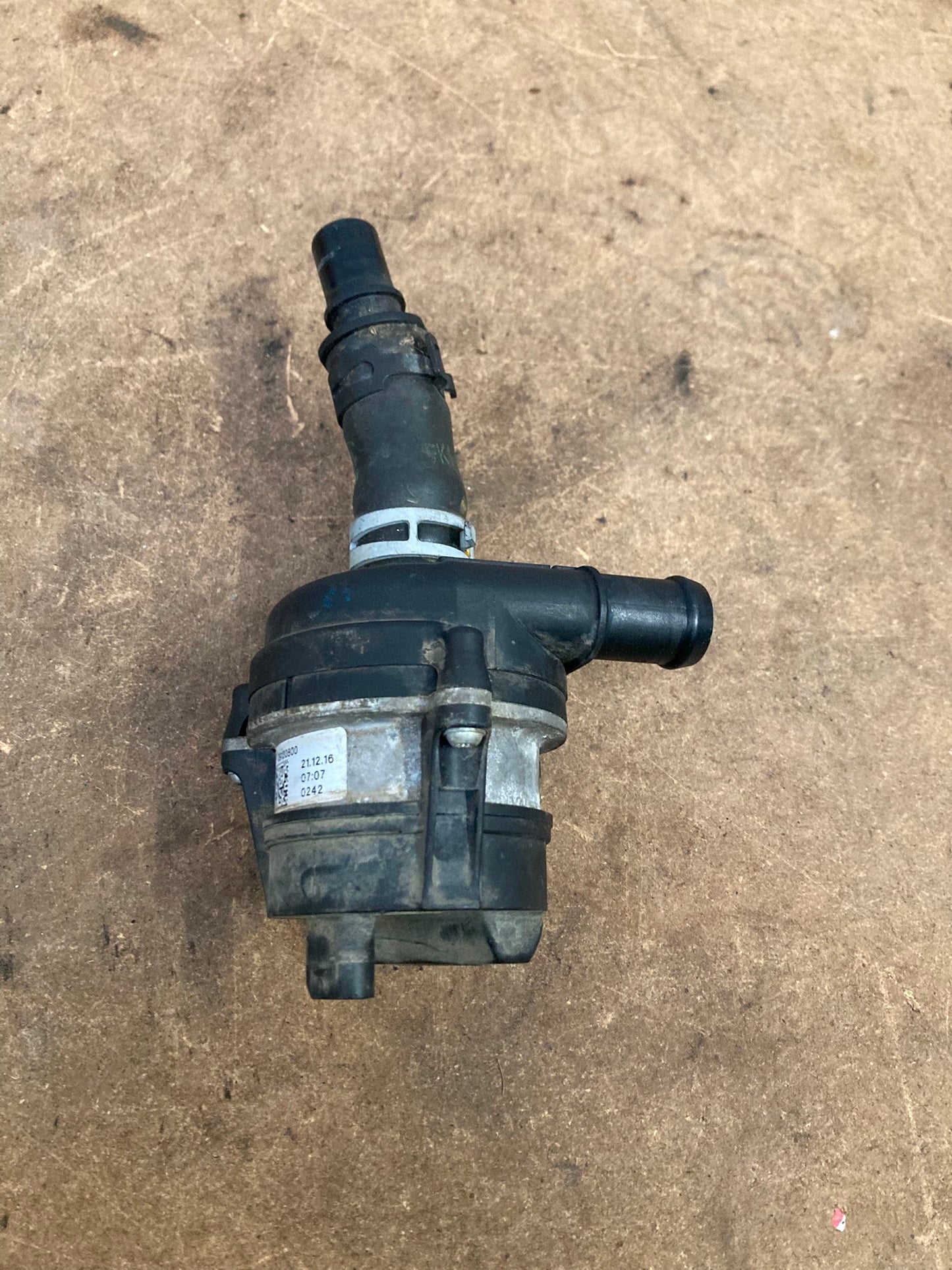 Range Rover L405 L494 Sport Discovery 5 Auxiliary Water Pump 09120800