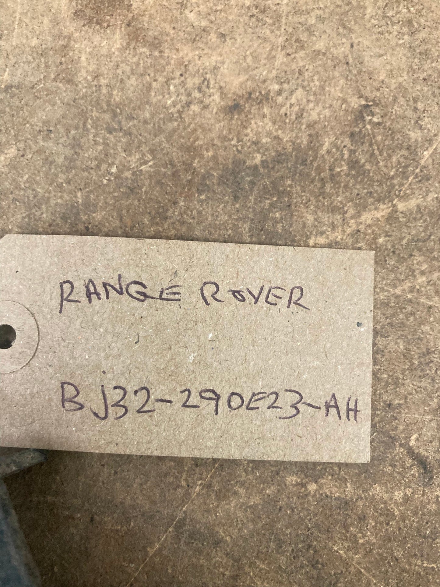 Range Rover Evoque Rear Wheel Arch Trim Left Side BJ32290E23AH 2013–2018