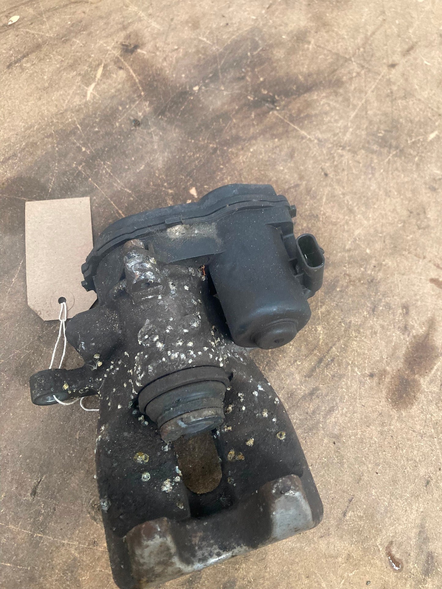 Mercedes A-Class W176 B-Class W246 12-18 Rear Left Brake Caliper A2464232198