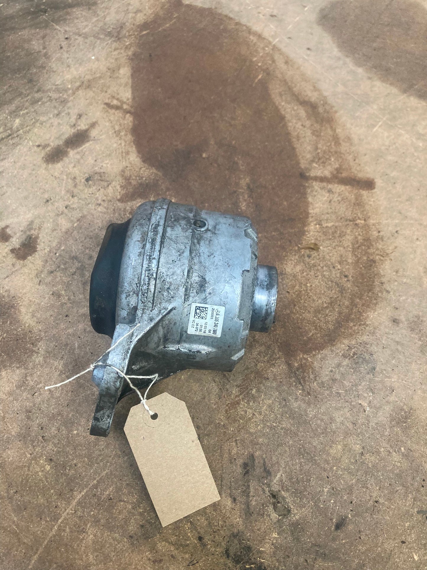 Mercedes Engine Mount A2052407800 C-Class W205 GLC X253 LEFT 2014-18