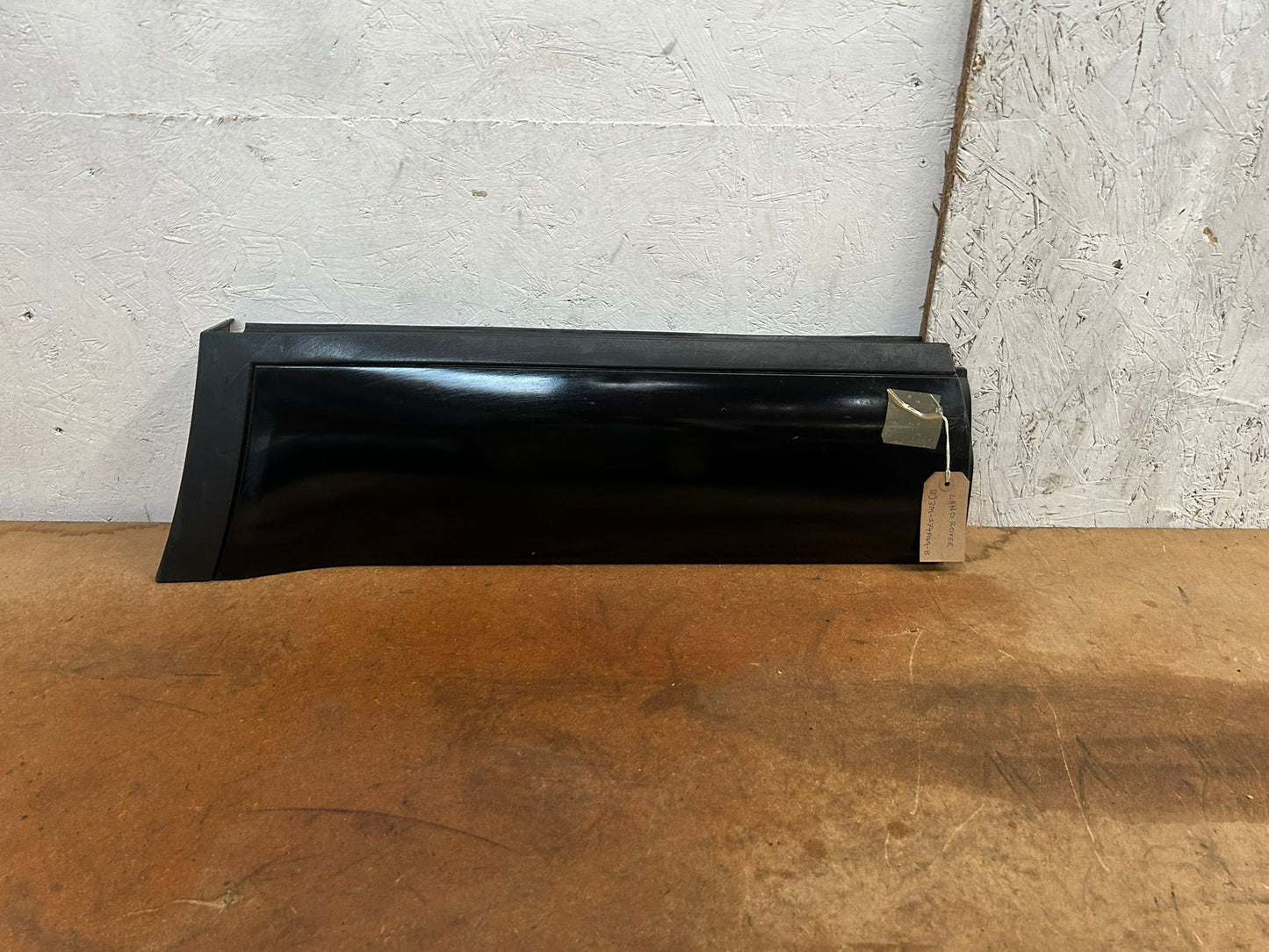 RANGE ROVER EVOQUE L538 Rear Left Door Lower Molding BJ3M-274A49-B